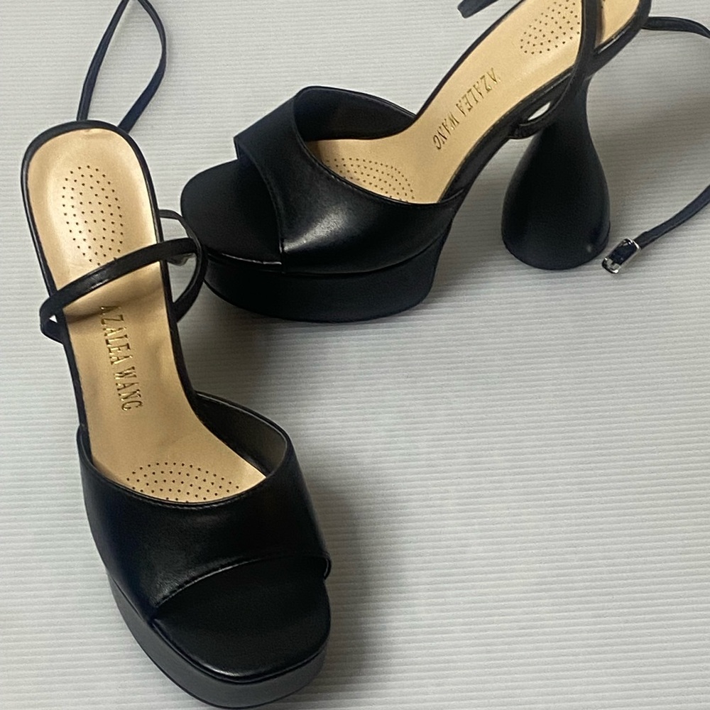 Alexander Wang Elegant Black Platform Heels